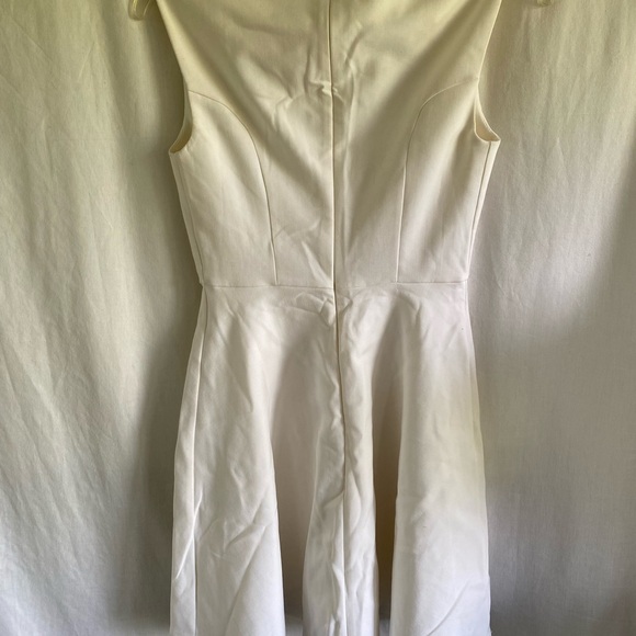 NWT Ladies French Connection sz 2 Fit n Flare White Sleeveless Dress - Picture 6 of 7